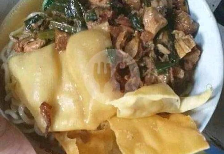 Mie Ayam Pangsit Pak Karsun: Kenangan Makan Siang di Cilacap